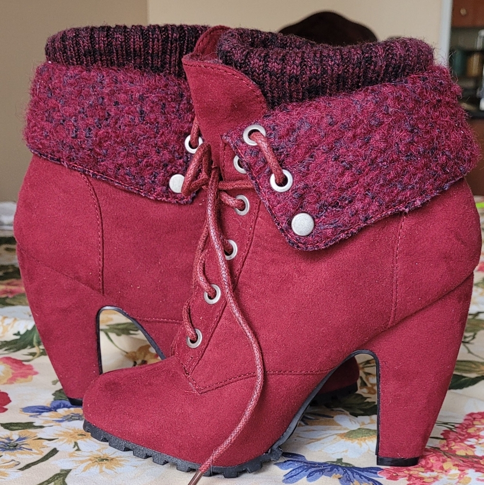 Size 6 Pink high heel boots